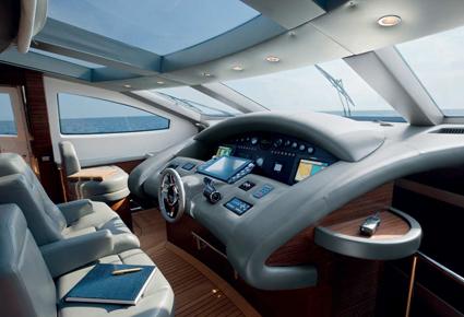 Azimut Grande 100 يخت ديناميكي يحضن المالك، ضيوفه والطاقم
